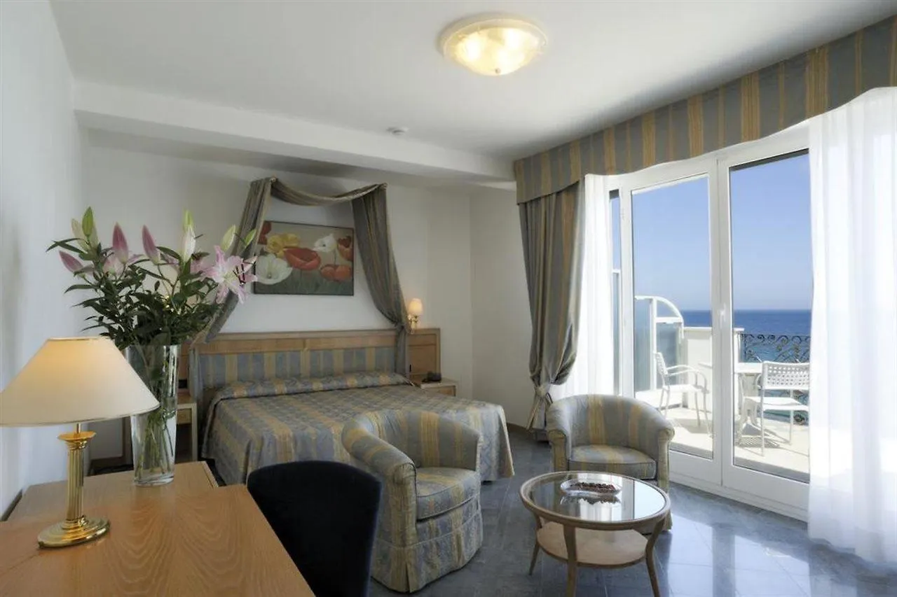 Hotel Mediterranee Genoa