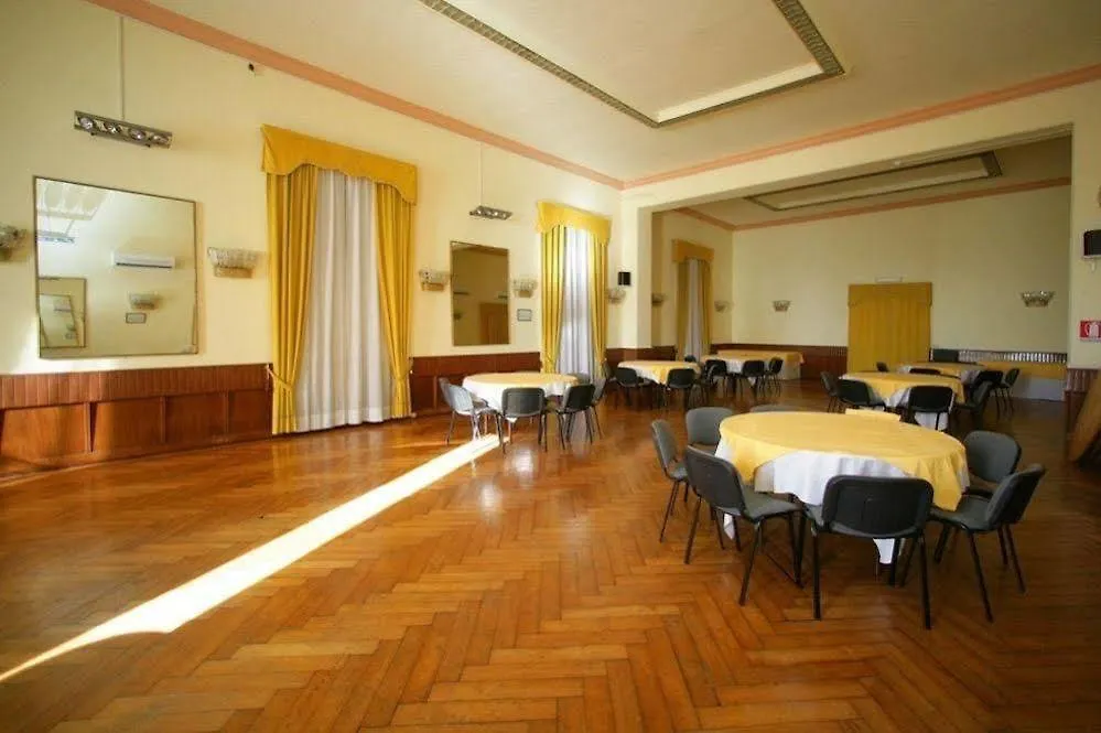 Hotel Mediterranee Генуя 3*,  Италия