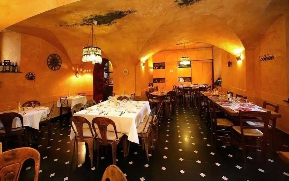 Hotel Mediterranee Генуя