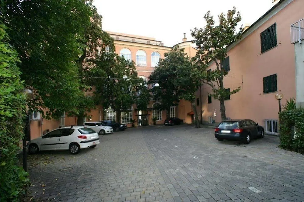 ***  Hotel Mediterranee Генуя Италия