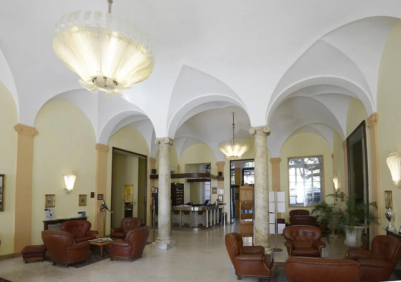 Hotel Mediterranee Genoa
