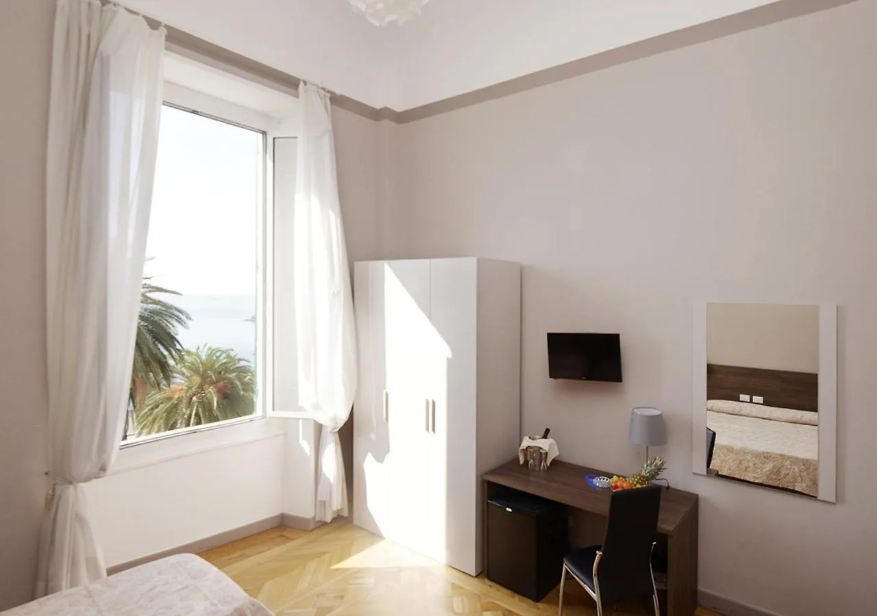 Hotel Mediterranee Genoa