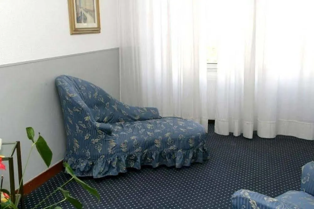 Hotel Mediterranee Genoa